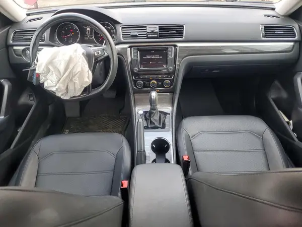 1VWBA7A31JC023940 2018 VOLKSWAGEN PASSAT - Image 8