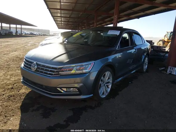 1VWBA7A31JC024148 2018 VOLKSWAGEN PASSAT - Image 2