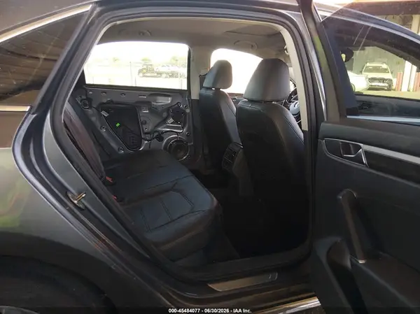 1VWBA7A31JC024148 2018 VOLKSWAGEN PASSAT - Image 8