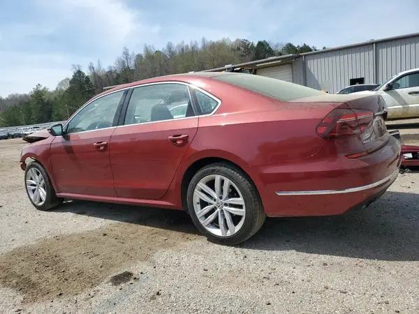 1VWBA7A31JC026837 2018 VOLKSWAGEN PASSAT - Image 2
