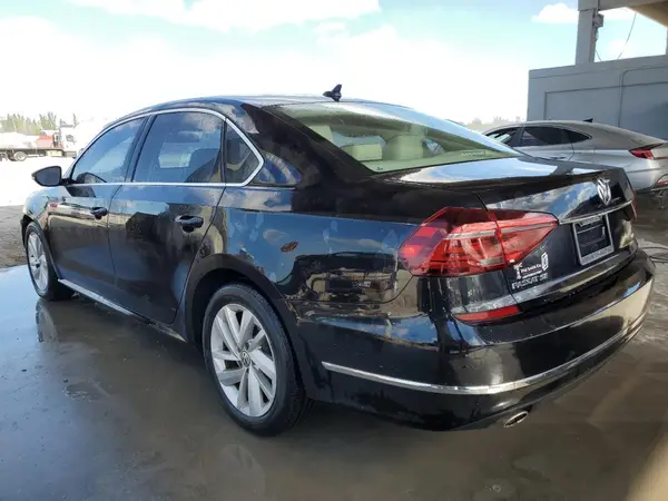 1VWBA7A31JC029284 2018 VOLKSWAGEN PASSAT - Image 2