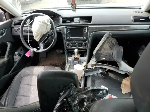 1VWBA7A31JC030502 2018 VOLKSWAGEN PASSAT - Image 8