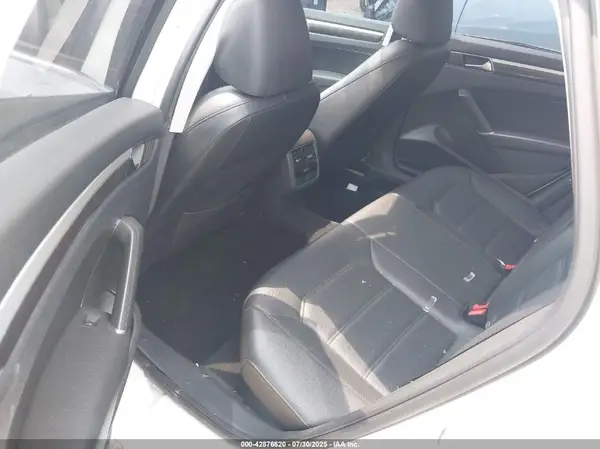 1VWBA7A31JC039300 2018 VOLKSWAGEN PASSAT - Image 8