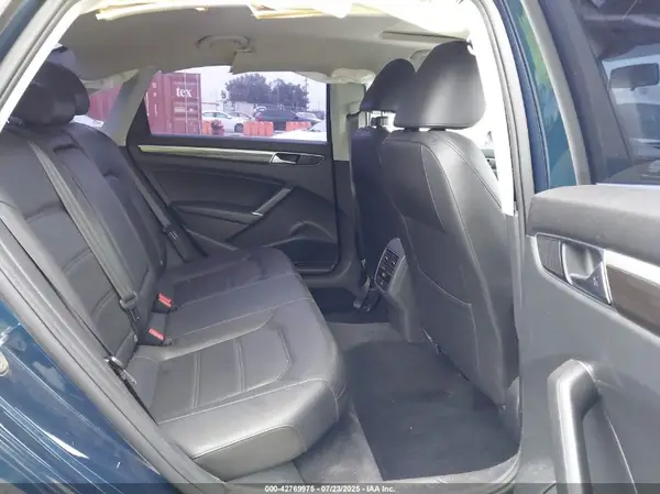 1VWBA7A31JC041189 2018 VOLKSWAGEN PASSAT - Image 8