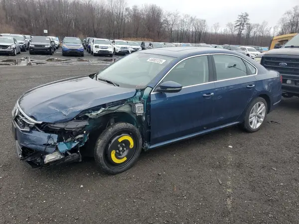 1VWBA7A31JC050894 2018 VOLKSWAGEN PASSAT - Image 1