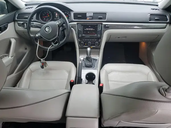 1VWBA7A32JC003356 2018 VOLKSWAGEN PASSAT - Image 8