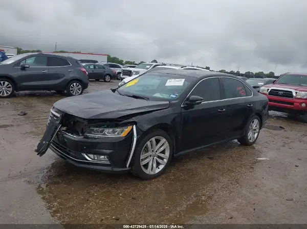 1VWBA7A32JC007049 2018 VOLKSWAGEN PASSAT - Image 2