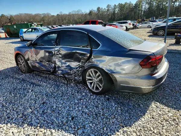 1VWBA7A32JC007987 2018 VOLKSWAGEN PASSAT - Image 2