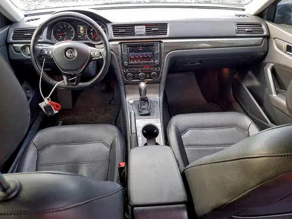 1VWBA7A32JC008587 2018 VOLKSWAGEN PASSAT - Image 8