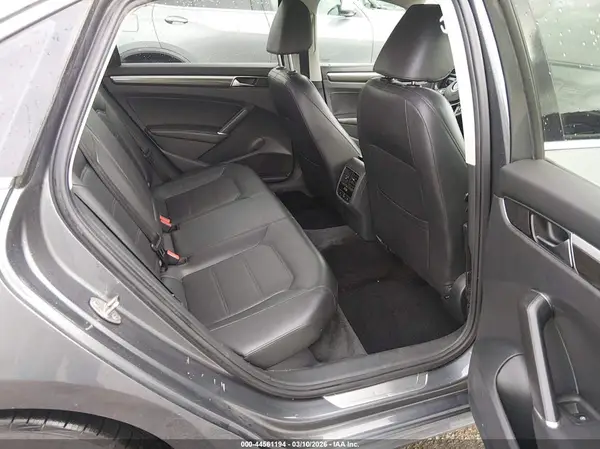 1VWBA7A32JC012283 2018 VOLKSWAGEN PASSAT - Image 8