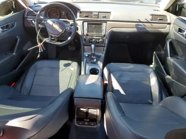 1VWBA7A32JC012445 2018 VOLKSWAGEN PASSAT - Image 8