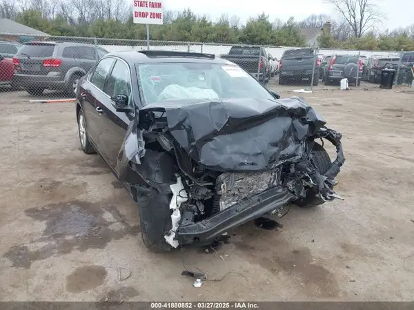 1VWBA7A32JC013174 2018 VOLKSWAGEN PASSAT - Image 1