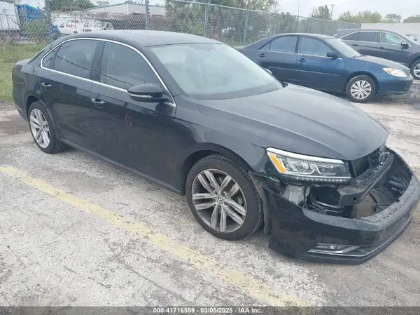 1VWBA7A32JC014406 2018 VOLKSWAGEN PASSAT - Image 1