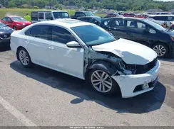 1VWBA7A32JC016723 2018 VOLKSWAGEN PASSAT