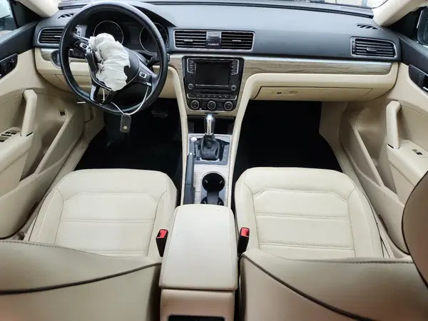 1VWBA7A32JC017094 2018 VOLKSWAGEN PASSAT - Image 8