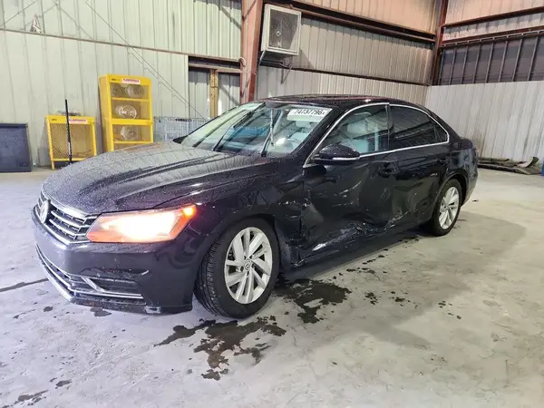 1VWBA7A32JC020321 2018 VOLKSWAGEN PASSAT - Image 1