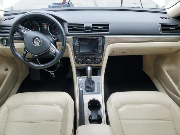 1VWBA7A32JC021694 2018 VOLKSWAGEN PASSAT - Image 8