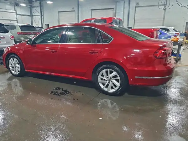 1VWBA7A32JC025714 2018 VOLKSWAGEN PASSAT - Image 2
