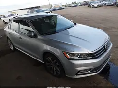 1VWBA7A32JC030976 2018 VOLKSWAGEN PASSAT
