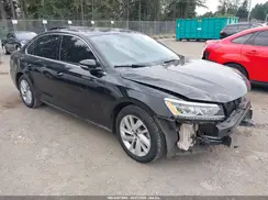 1VWBA7A32JC032517 2018 VOLKSWAGEN PASSAT