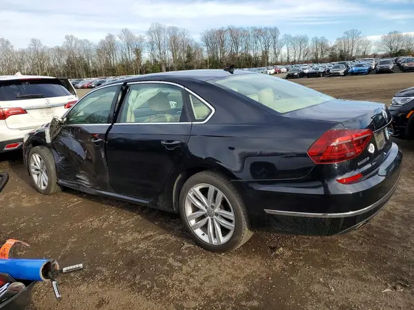 1VWBA7A32JC032730 2018 VOLKSWAGEN PASSAT - Image 2