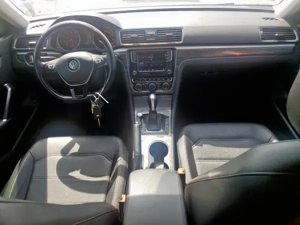 1VWBA7A32JC039113 2018 VOLKSWAGEN PASSAT - Image 8