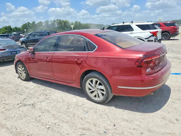 1VWBA7A32JC043226 2018 VOLKSWAGEN PASSAT - Image 2