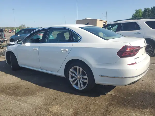 1VWBA7A32JC044506 2018 VOLKSWAGEN PASSAT - Image 2