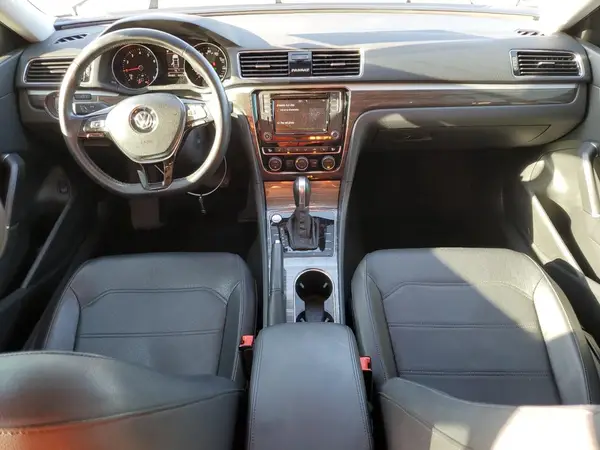1VWBA7A32JC045672 2018 VOLKSWAGEN PASSAT - Image 8