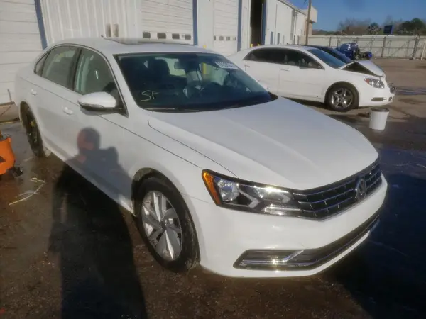 1VWBA7A32JC052279 2018 VOLKSWAGEN PASSAT - Image 1