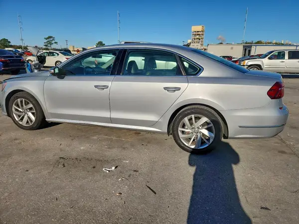 1VWBA7A33JC009117 2018 VOLKSWAGEN PASSAT - Image 2