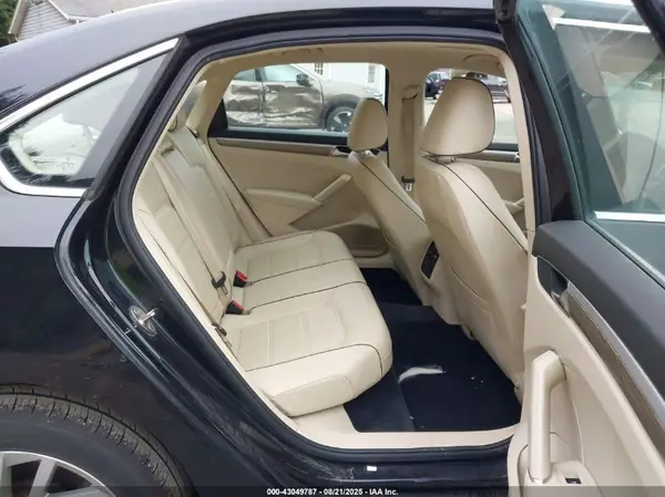 1VWBA7A33JC012180 2018 VOLKSWAGEN PASSAT - Image 8