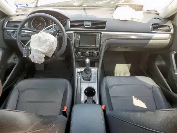 1VWBA7A33JC012759 2018 VOLKSWAGEN PASSAT - Image 8