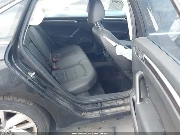 1VWBA7A33JC015144 2018 VOLKSWAGEN PASSAT - Image 8