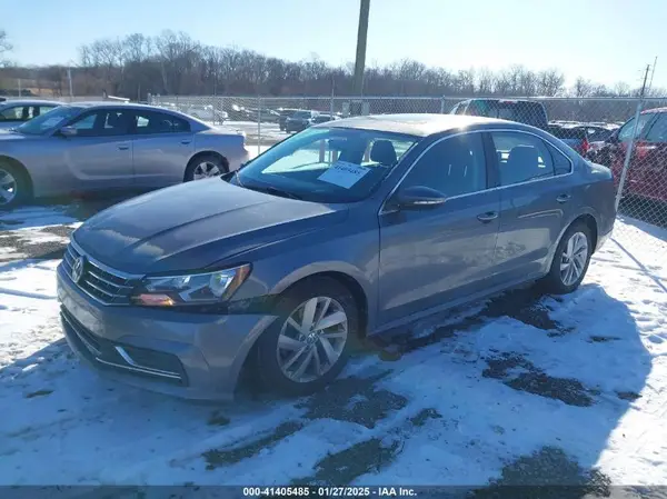 1VWBA7A33JC015662 2018 VOLKSWAGEN PASSAT - Image 2