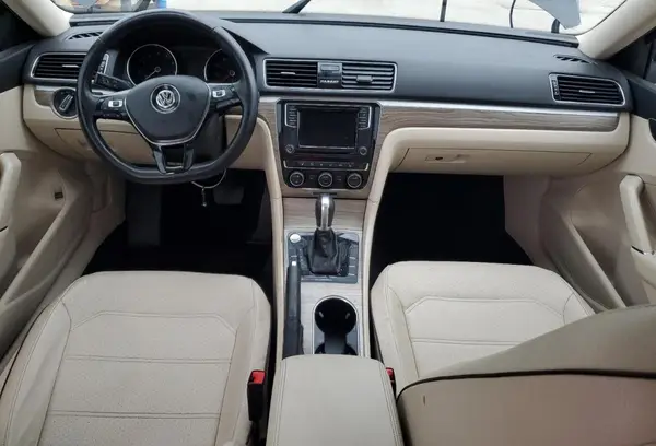 1VWBA7A33JC017752 2018 VOLKSWAGEN PASSAT - Image 8