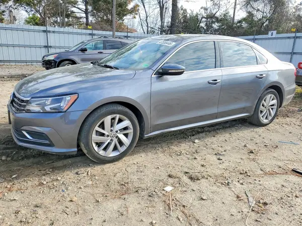 1VWBA7A33JC021588 2018 VOLKSWAGEN PASSAT - Image 1