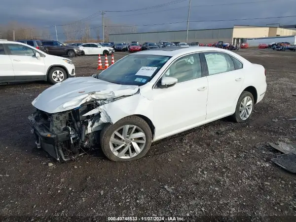 1VWBA7A33JC025947 2018 VOLKSWAGEN PASSAT - Image 2