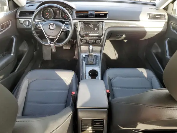 1VWBA7A33JC026886 2018 VOLKSWAGEN PASSAT - Image 8