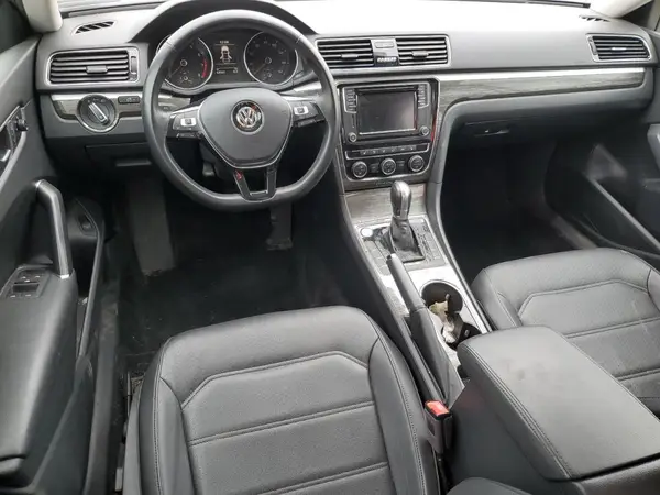 1VWBA7A33JC029027 2018 VOLKSWAGEN PASSAT - Image 8