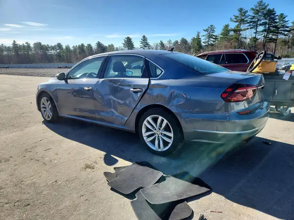 1VWBA7A33JC034051 2018 VOLKSWAGEN PASSAT - Image 2