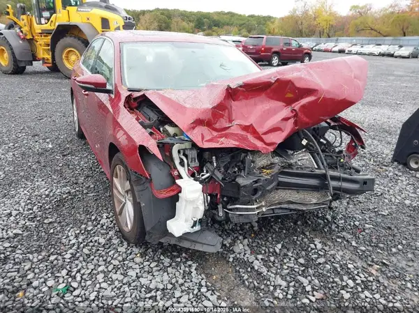 1VWBA7A33JC038472 2018 VOLKSWAGEN PASSAT - Image 1