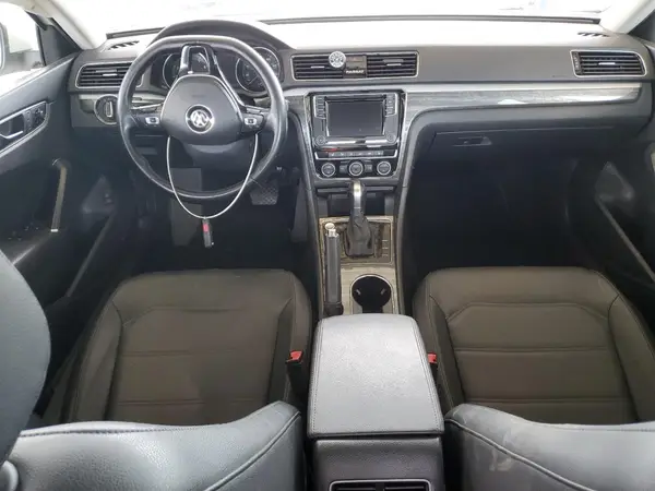 1VWBA7A33JC040951 2018 VOLKSWAGEN PASSAT - Image 8