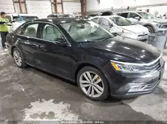1VWBA7A33JC041338 2018 VOLKSWAGEN PASSAT