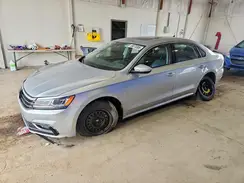 1VWBA7A33JC044501 2018 VOLKSWAGEN PASSAT