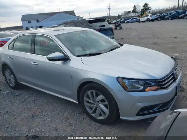 1VWBA7A33JC052324 2018 VOLKSWAGEN PASSAT - Image 1