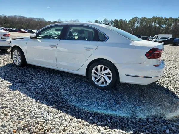 1VWBA7A34JC002550 2018 VOLKSWAGEN PASSAT - Image 2