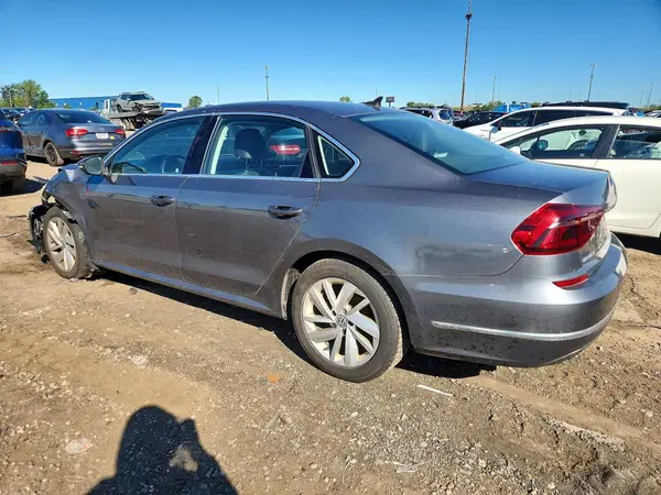 1VWBA7A34JC003164 2018 VOLKSWAGEN PASSAT - Image 2