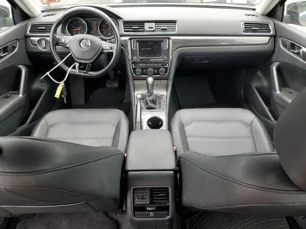 1VWBA7A34JC008039 2018 VOLKSWAGEN PASSAT - Image 8