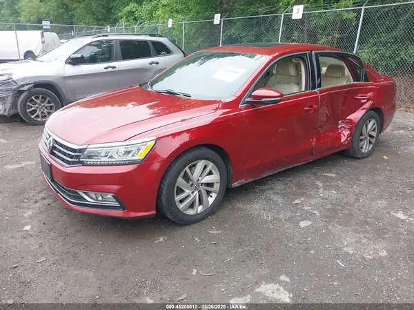 1VWBA7A34JC012012 2018 VOLKSWAGEN PASSAT - Image 2